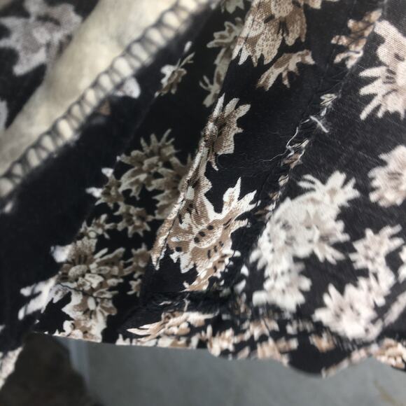 Vintage Studio Black and Tan Floral Maxi-Skirt Size Large - Picture 12 of 14